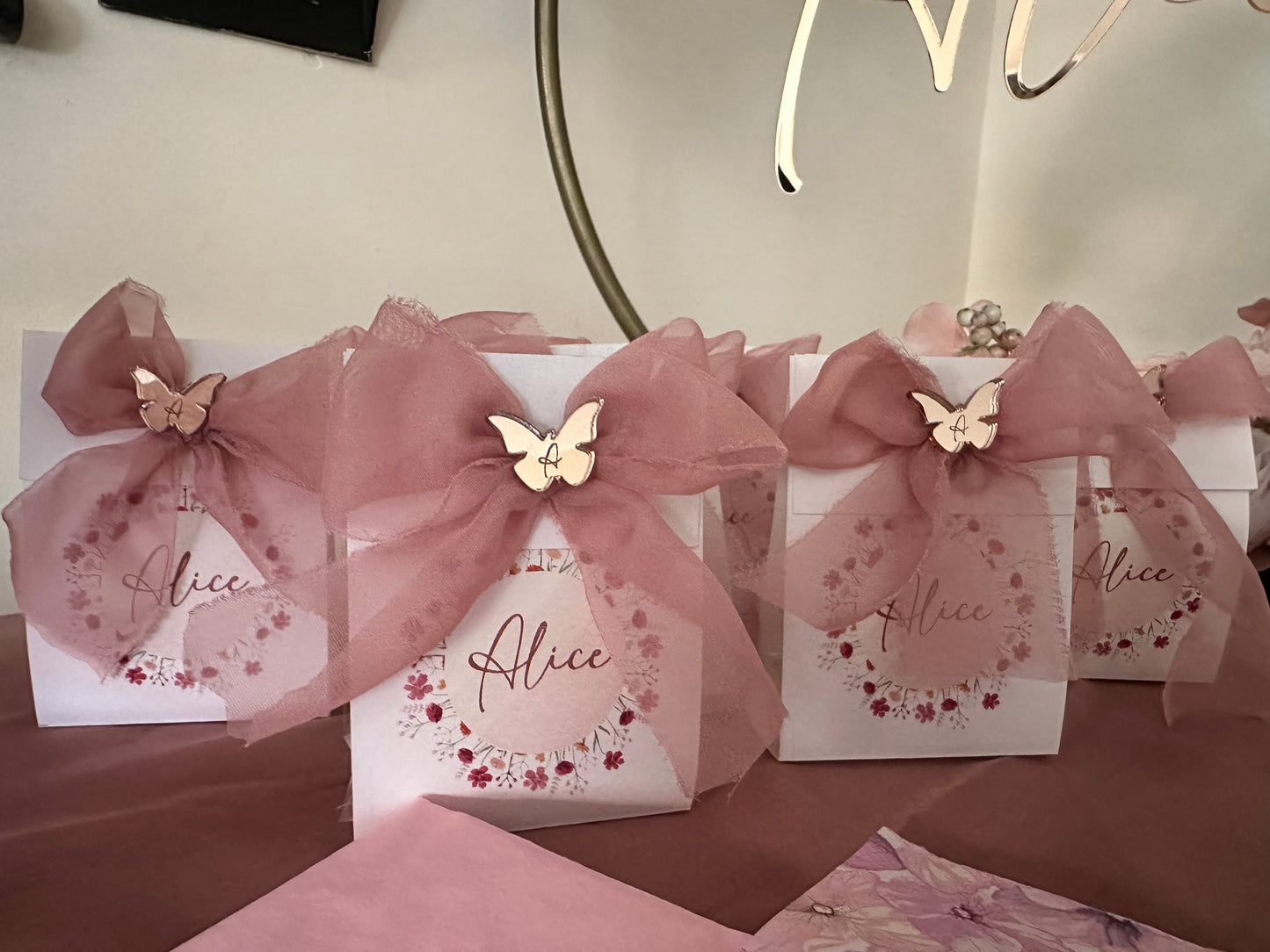 Portaconfetti con mini tag
